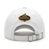 Gorra publicitaria de color blanco con bordado computarizado de alta calidad del logotipo Cerveza Cristal, visera con filo negro y acabados premium.